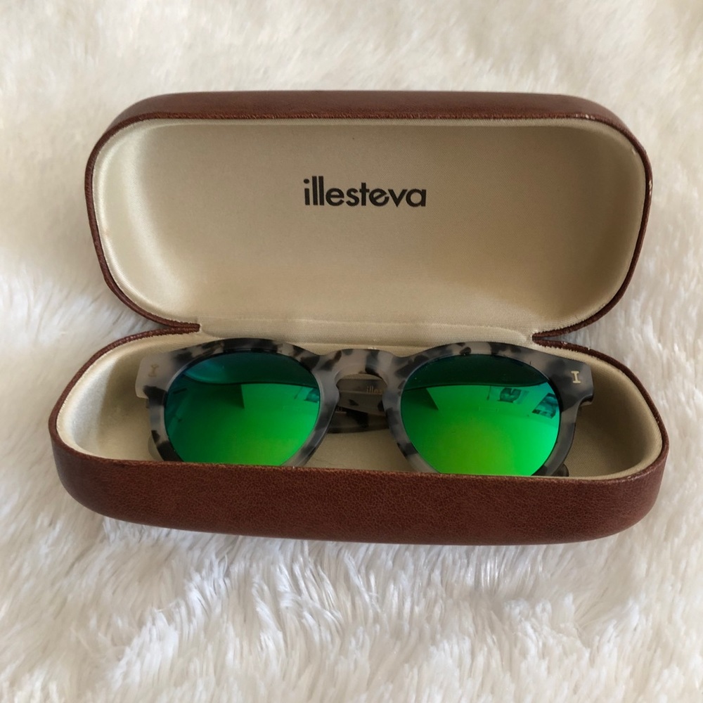 Green White Tortoise Illesteva Leonard Sunglasses